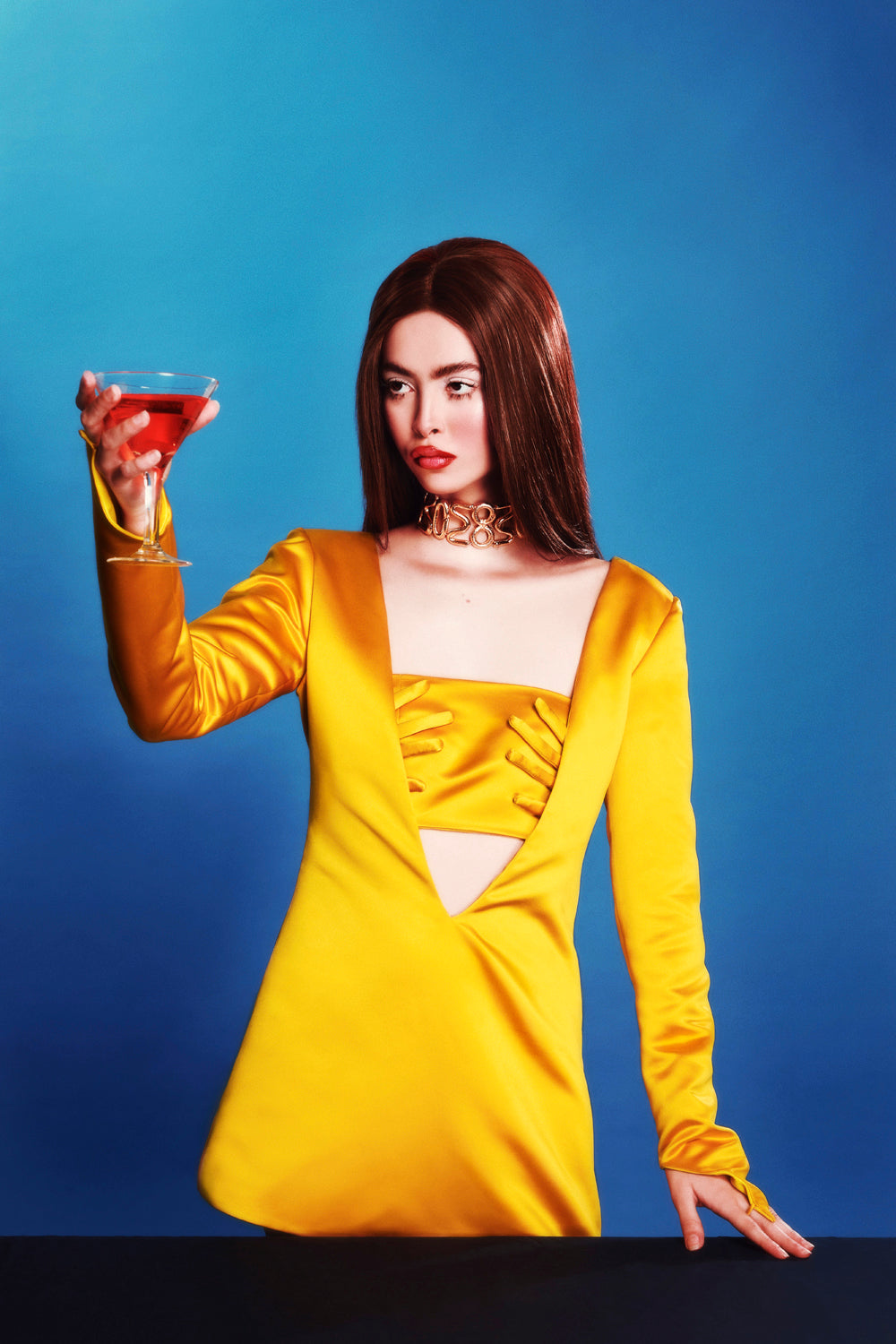 Top Amarelo Mãos