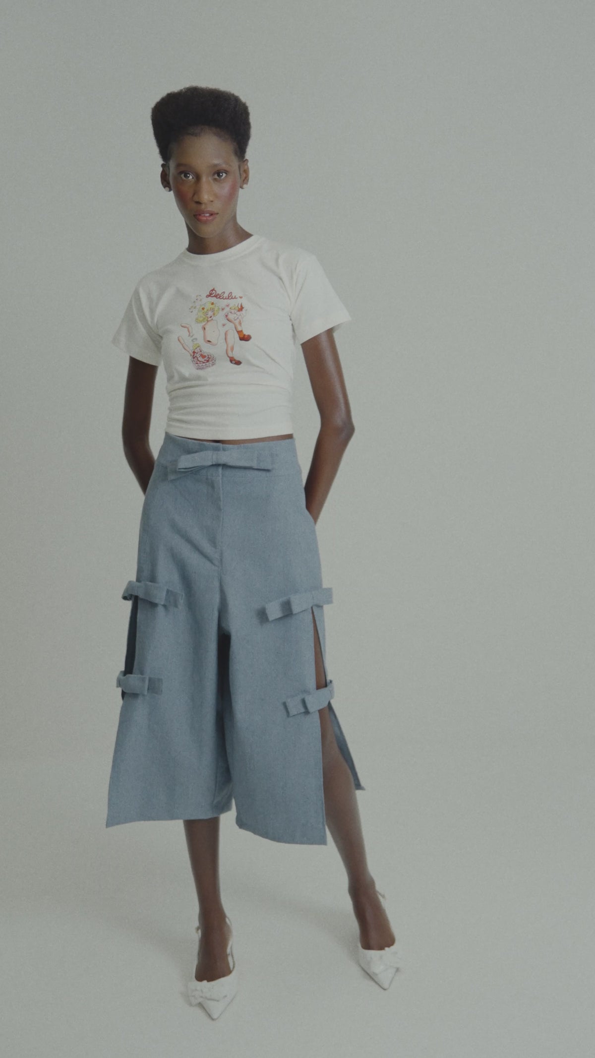 Baby Tee Delulu